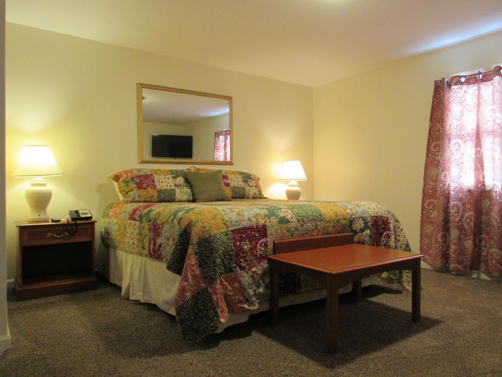 Catskill Mountains Resort Eldred Bagian luar foto